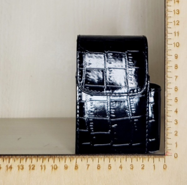 Cigaretta doboz és öngyújtó tok