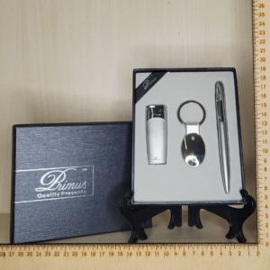 Gyújtó + kulcstartó + toll szett