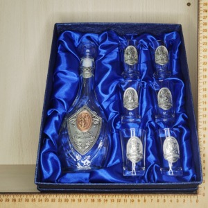 Italos, pálinkás szett fém címkével díszdobozban