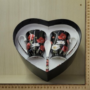 Porcelán teásbögre szett díszdobozban