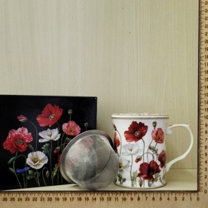 Porcelán teásbögre díszdobozban